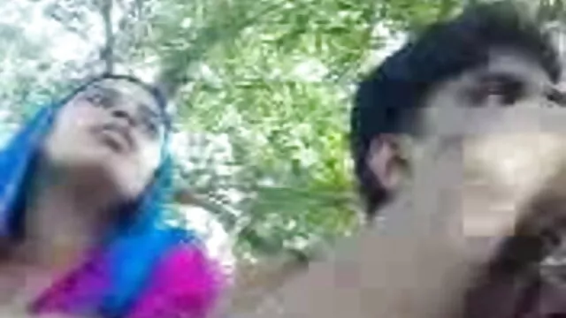 جنسی سكس ايراني در ماشين شوہر اور بیوی, قالین!