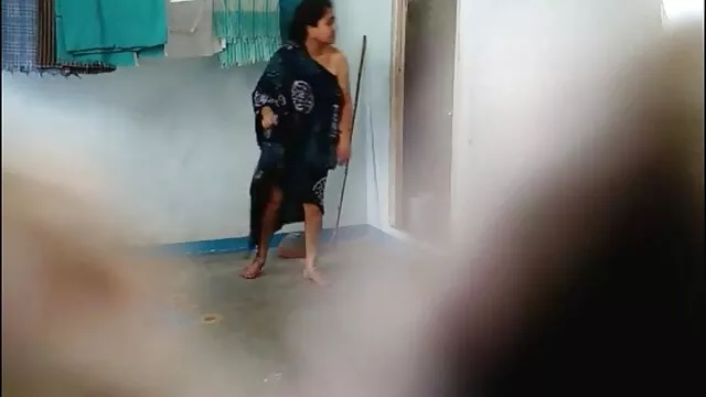 جنسی کے کھلونے فیلم سکسی ایرانی خواهر کی مدد کنواری کھڑے ایک بالغ کے طور پر