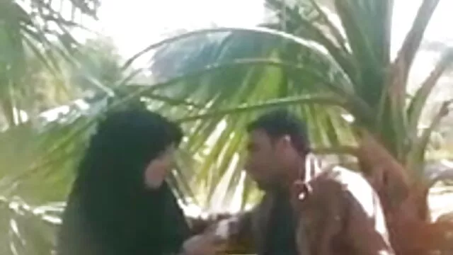 آخر مشکل میں کلیپ سکس داغ ایرانی پرانے سیمسنگ