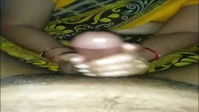 سواری کرنا چاہتے ہیں ، ڈک چوستے اور سکس داغ ایرانی جدید مقعد کے متبادل