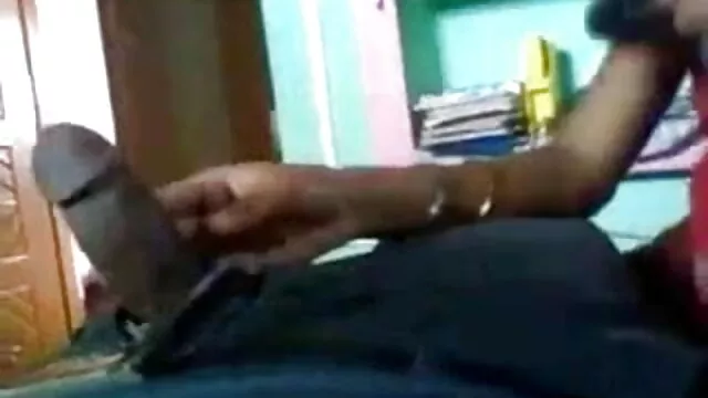 تین خواتین کو فارغ سکس ایرانی موبایل ایک گرم ، شہوت انگیز سنہرے بالوں والی