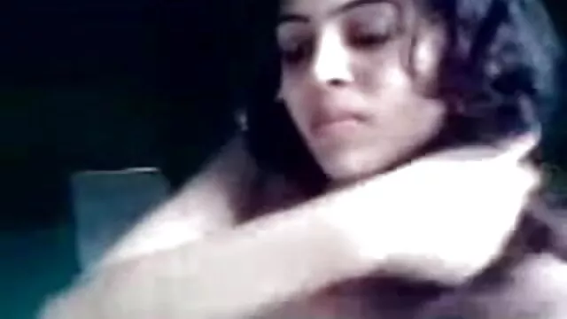 لڑکی busty کے ساتھ پرجوش آخر نوجوانوں سکس ایرانی در جنگل