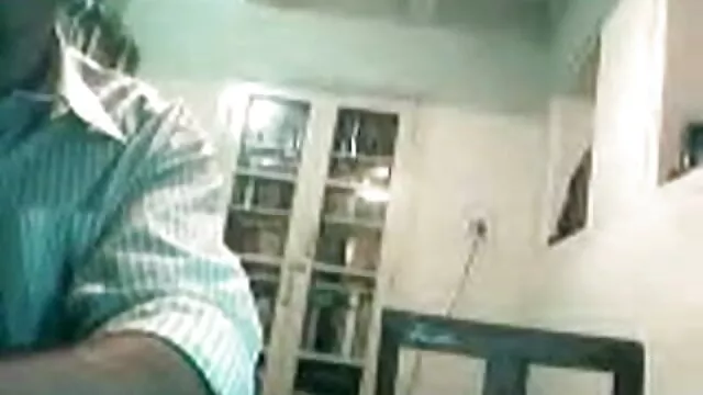 محروم ساتھ اپنے سکیی ایرانی آپ کو مدد کی phallus