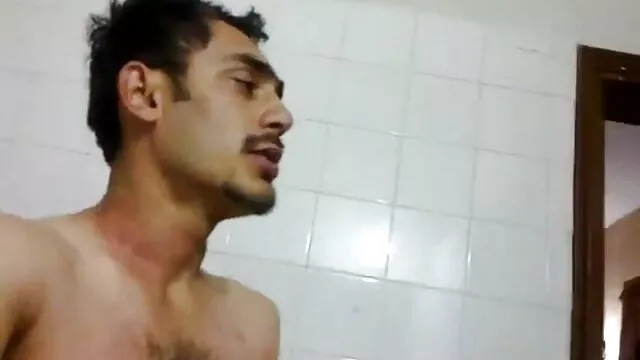 Brunette اور ٹیٹو سکس xxx ایرانی مردوں کے