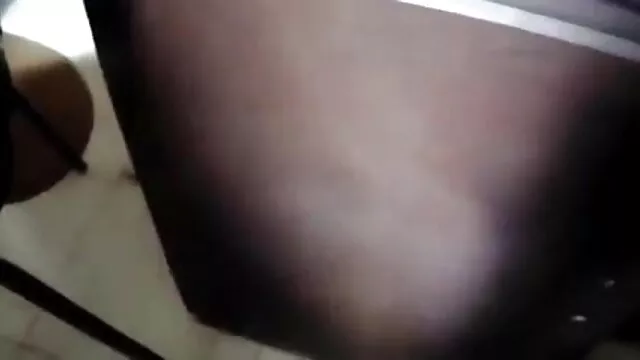 لڑکی brunette روسی چھوٹی چوچیان فیلمسکسی ایرانی کے ساتھ