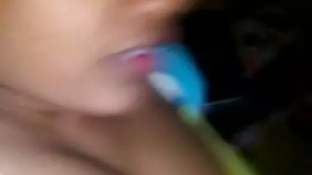 جو ایک طالب علم فارغ التحصیل کی شکل میں سامان سکس افغانی و ایرانی