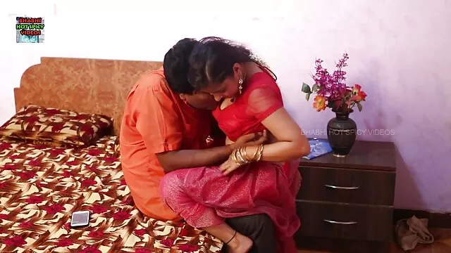 خوبصورت ہم جنس پرست لطف اندوز ٹینڈر lovemaking کے باتھ فیلم سکسی لز ایرانی روم میں