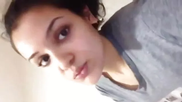 کم از کم اس کے شوہر کے لئے نہیں ہے سکسی رایگان ایرانی براہ مہربانی اپنے گھر میں.