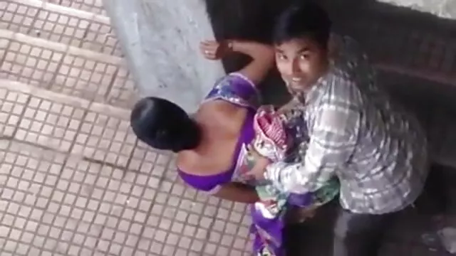 سوار چھلانگ فیلم سکس با دختر ایرانی ایک مرگا پر اور تمباکو نوشی